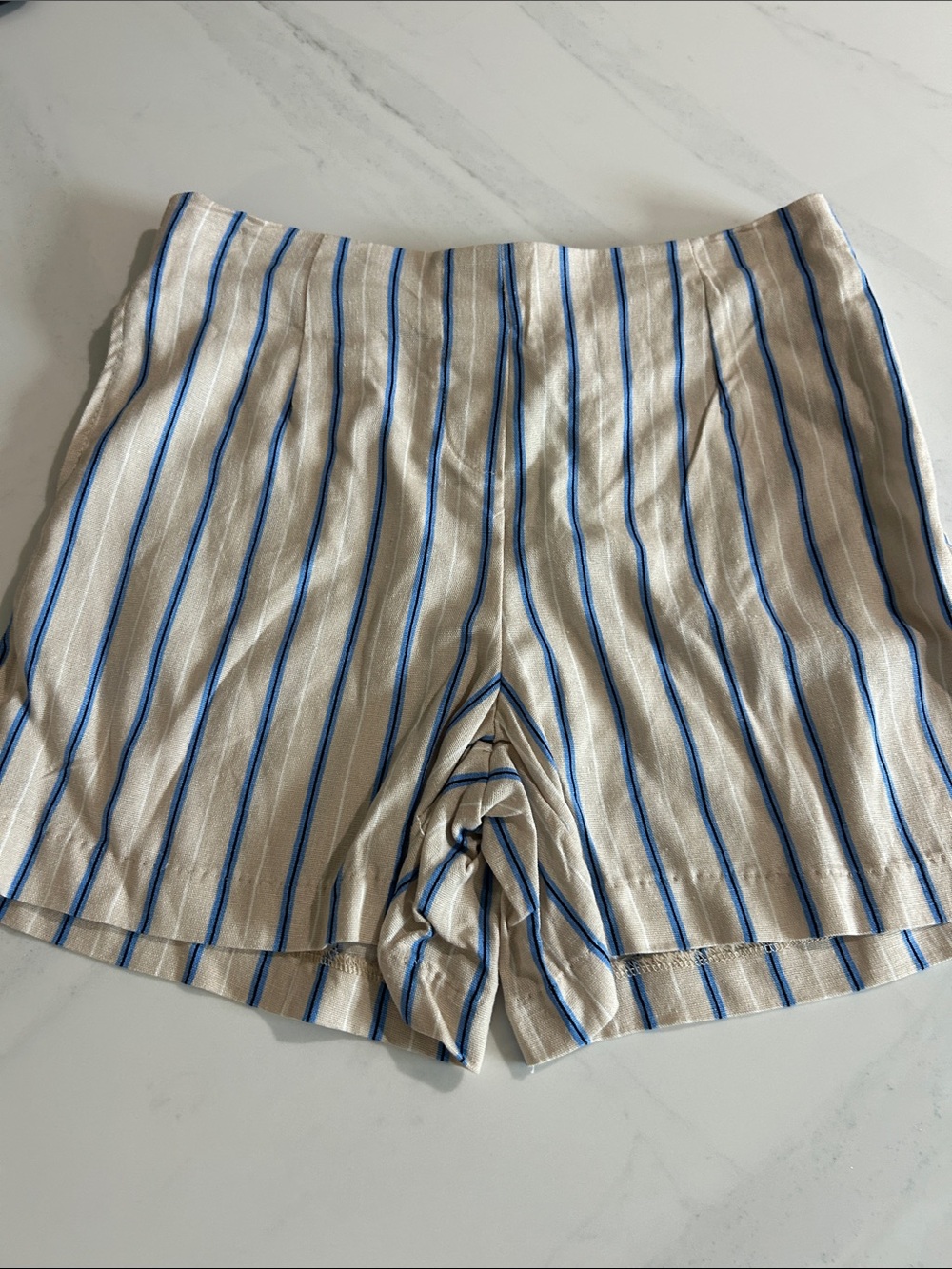 Women's Cream & Blue Striped Tailored Bermuda Shorts